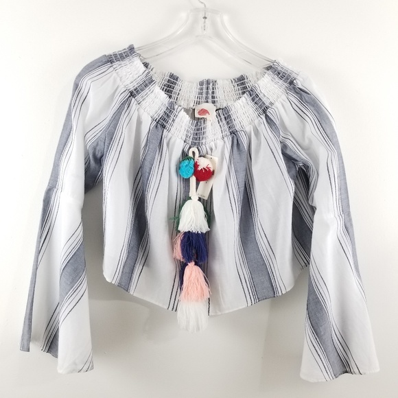 Anthropologie Tops - Anthropologie Lilka Top Womens size M Ncew